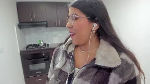 Snapshot of Luna_Dumont chatting on February 24, 11:08 am Luna Dumont online show from February 24, 11:08 am