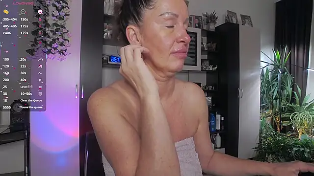 SheilaRyan online show from March 2, 4:36 am