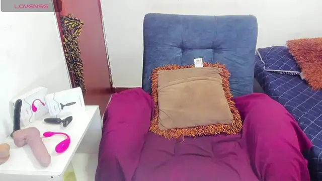 harly  queen online show from December 7, 1:29 pm