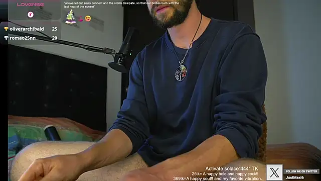 Snapshot of just_maxii chatting on February 7, 1:36 am just maxii online show from February 7, 1:36 am