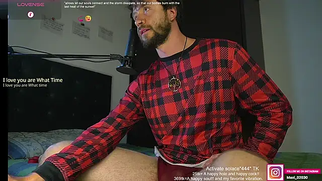 Snapshot of just_maxii chatting on March 19, 2:05 am just maxii online show from March 19, 2:05 am