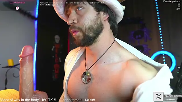 Snapshot of just_maxii chatting on October 6, 12:41 am just maxii online show from October 6, 12:41 am