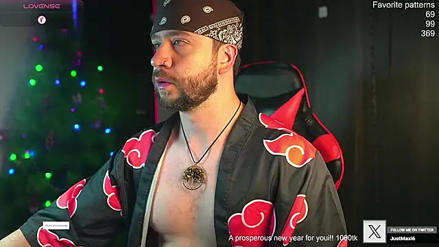 just maxii online show from January 13, 1:00 am