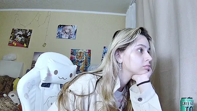 Bunnykiss69 online show from July 9, 8:02 pm