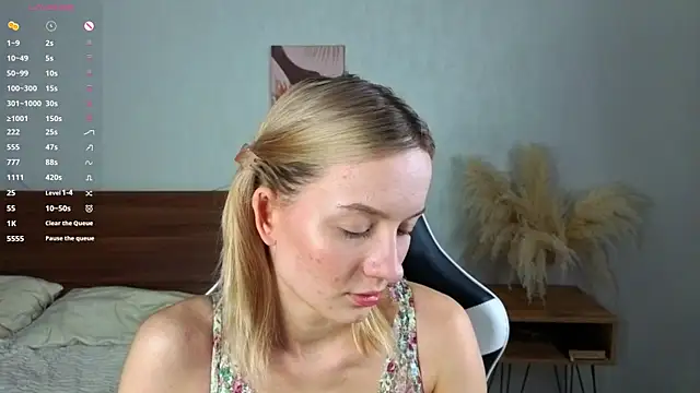 IdaValenti online show from October 10, 1:04 am