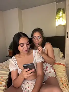 Snapshot of Nina-Eros1 chatting on March 9, 11:20 pm Nina-Eros1 online show from March 9, 11:20 pm