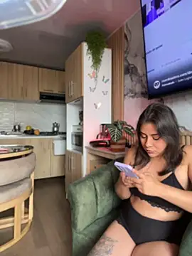 Snapshot of Nina-Eros1 chatting on April 15, 9:37 pm Nina-Eros1 online show from April 15, 9:37 pm