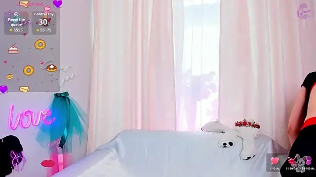 jessica tiny online show from June 27, 1:43 am