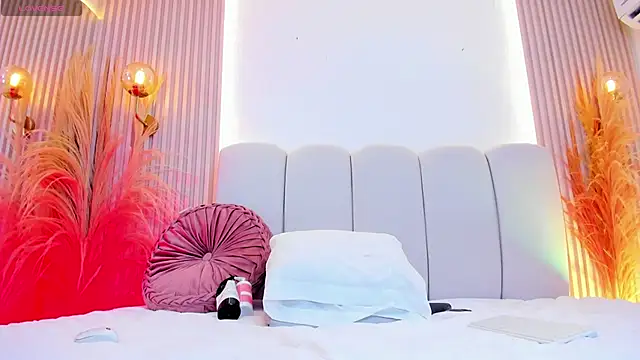 carolriveraa  online show from November 22, 9:03 pm