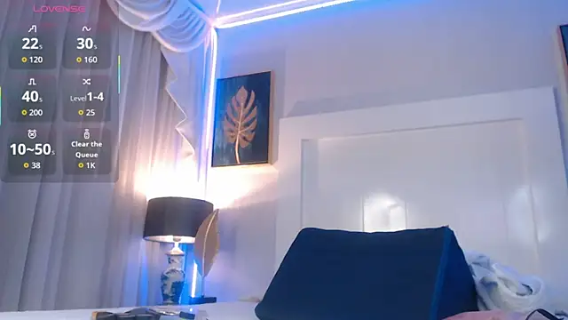 Snapshot of viiolet_smith chatting on July 10, 7:16 pm viiolet smith online show from July 10, 7:16 pm