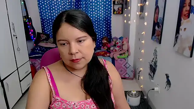 claryssa  online show from January 19, 9:55 pm