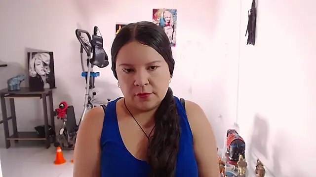 claryssa  online show from May 15, 5:53 pm