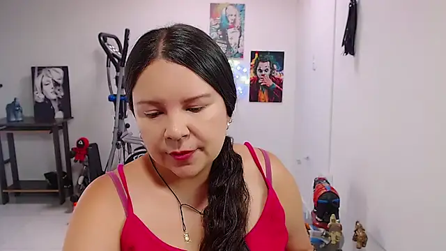 claryssa  online show from May 25, 8:04 pm