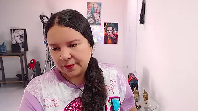 claryssa  online show from May 27, 6:38 pm