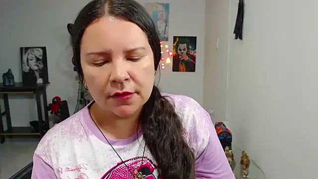 claryssa  online show from May 28, 6:43 am