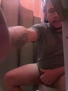 brunogordin69 online show from May 14, 7:04 am