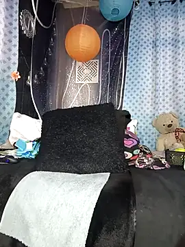 Horny kaylee online show from December 14, 6:23 pm