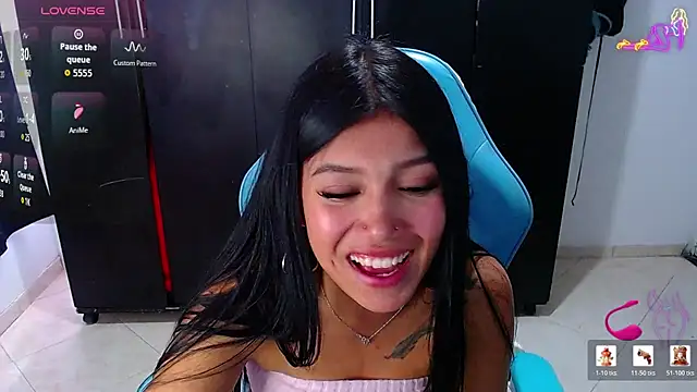 Snapshot of emily_rosse04 chatting on June 26, 8:57 pm emily rosse04 online show from June 26, 8:57 pm