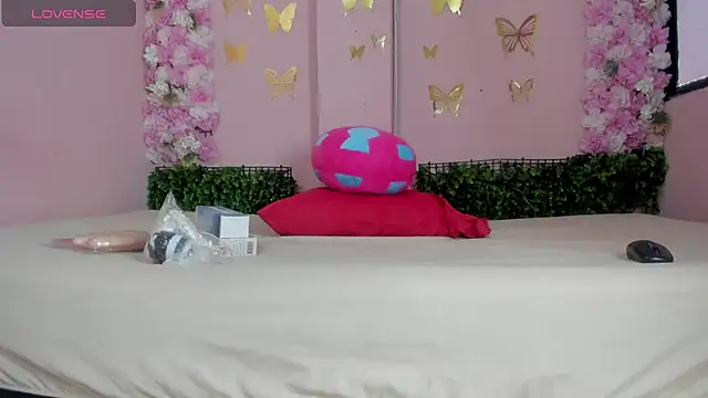 grandmother milf online show from May 28, 12:46 pm