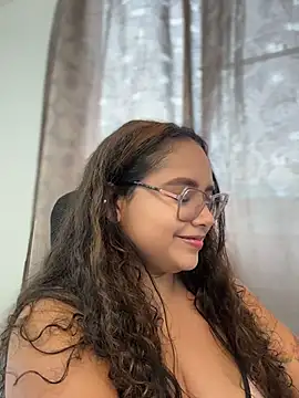Snapshot of CurlyGirl_1 chatting on July 11, 10:44 pm CurlyGirl 1 online show from July 11, 10:44 pm
