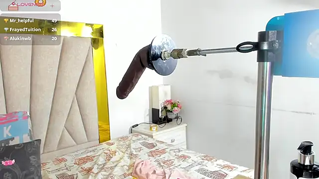 angel dthroatt online show from December 7, 3:19 pm