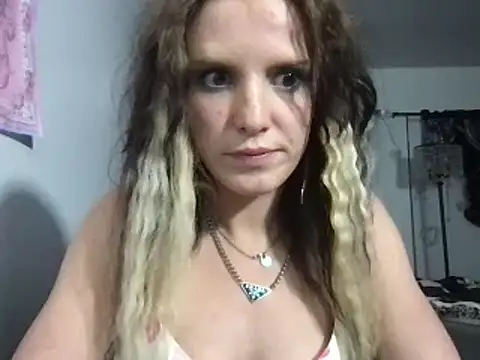 Snapshot of kittycatkendra chatting on February 22, 9:34 am kittycatkendra online show from February 22, 9:34 am