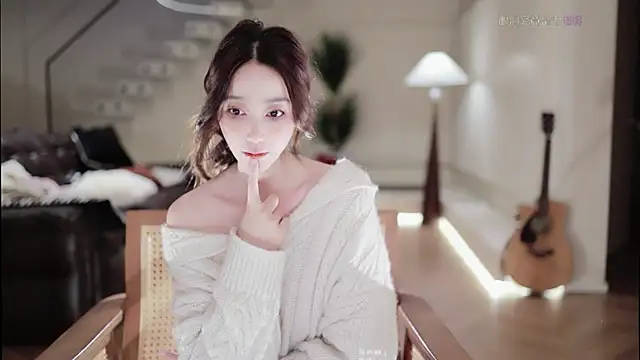 -Aricia- online show from November 13, 3:00 pm