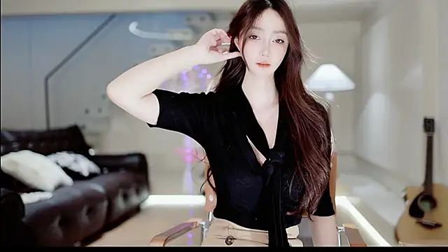 -Aricia- online show from November 25, 2:50 pm