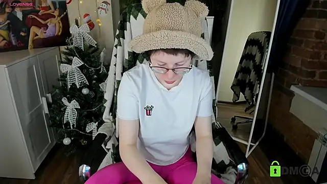 Melissa Wells online show from December 19, 8:27 pm