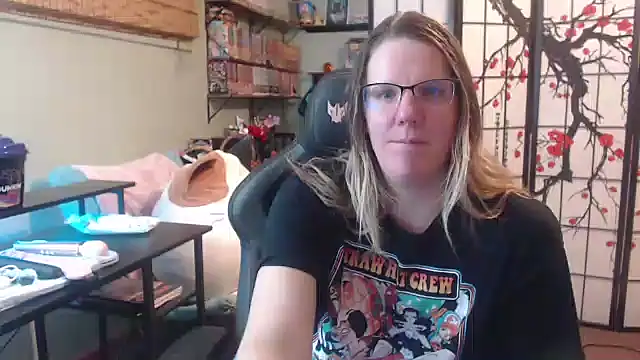 Sarahtineke online show from March 2, 12:24 am