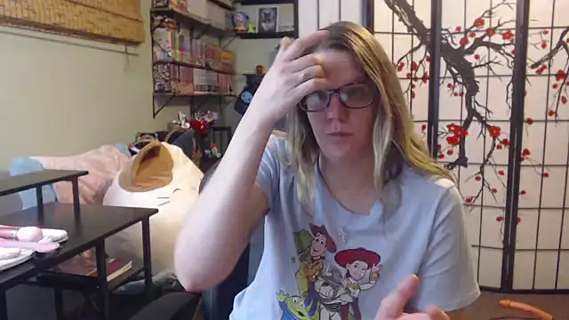 Sarahtineke online show from March 16, 3:38 pm