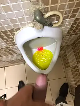 hitlar1026 online show from December 2, 9:25 am