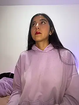 Snapshot of BubbleGumm_ chatting on February 19, 1:51 am BubbleGumm online show from February 19, 1:51 am