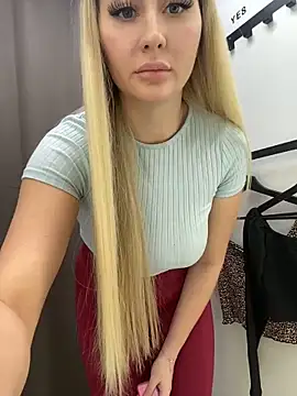 Snapshot of Deonta_ chatting on December 11, 5:15 pm Deonta online show from December 11, 5:15 pm