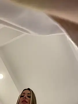 IsabellaEtthan online show from December 17, 6:47 pm