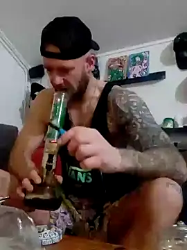 eltoulou online show from February 3, 1:52 am