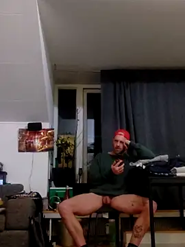 eltoulou online show from February 17, 8:15 pm