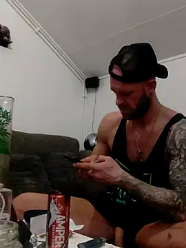 eltoulou online show from March 5, 9:48 pm