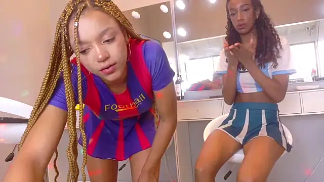 chocolatecrememia online show from March 7, 8:39 pm