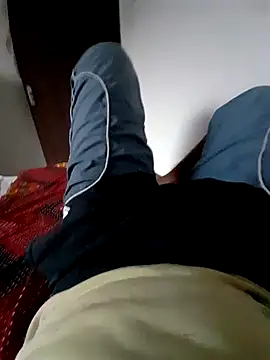 Snapshot of workoutsaurabh chatting on January 6, 1:42 am workoutsaurabh online show from January 6, 1:42 am