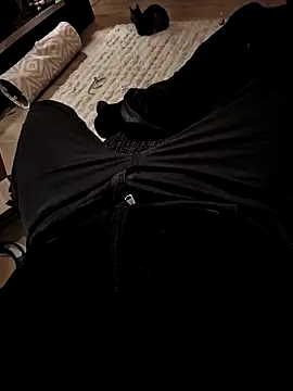 Picknick84 online show from December 5, 5:39 pm