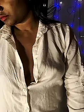 FANTASY QUEEN 07 online show from February 23, 9:59 pm