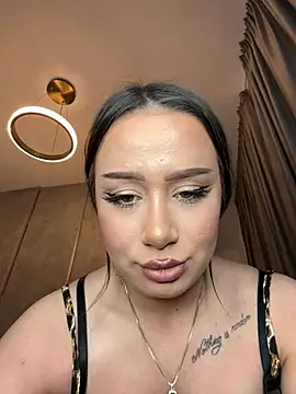 Snapshot of deliaroyal chatting on March 16, 4:34 pm deliaroyal online show from March 16, 4:34 pm