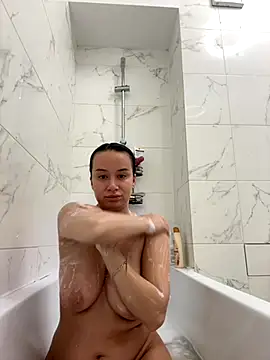 Snapshot of deliaroyal chatting on October 5, 3:10 pm deliaroyal online show from October 5, 3:10 pm