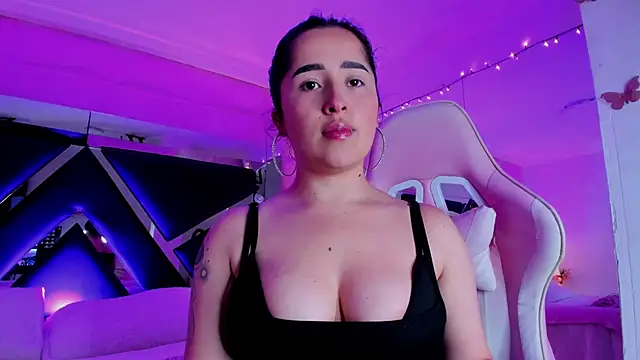 Snapshot of Andrex_Joness chatting on January 31, 3:41 am Andrex Joness online show from January 31, 3:41 am