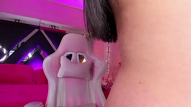 Snapshot of Andrex_Joness chatting on February 24, 7:11 am Andrex Joness online show from February 24, 7:11 am