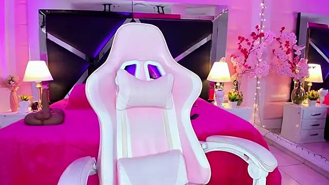 Snapshot of Andrex_Joness chatting on March 15, 5:52 am Andrex Joness online show from March 15, 5:52 am