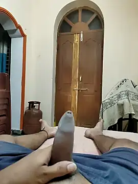 Snapshot of Ashish02345 chatting on February 23, 5:39 pm Ashish02345 online show from February 23, 5:39 pm