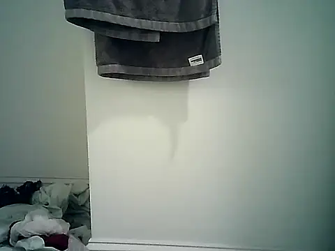 Snapshot of CaramelDipper chatting on January 1, 4:39 am CaramelDipper online show from January 1, 4:39 am