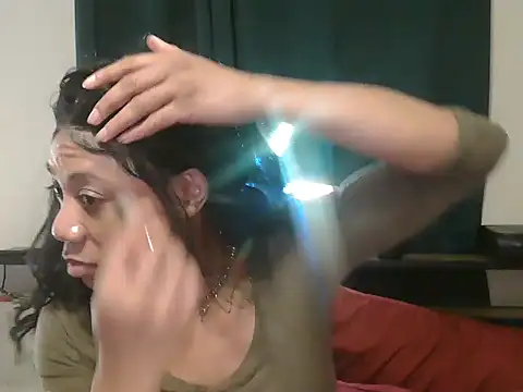 Snapshot of CaramelDipper chatting on November 16, 4:07 am CaramelDipper online show from November 16, 4:07 am